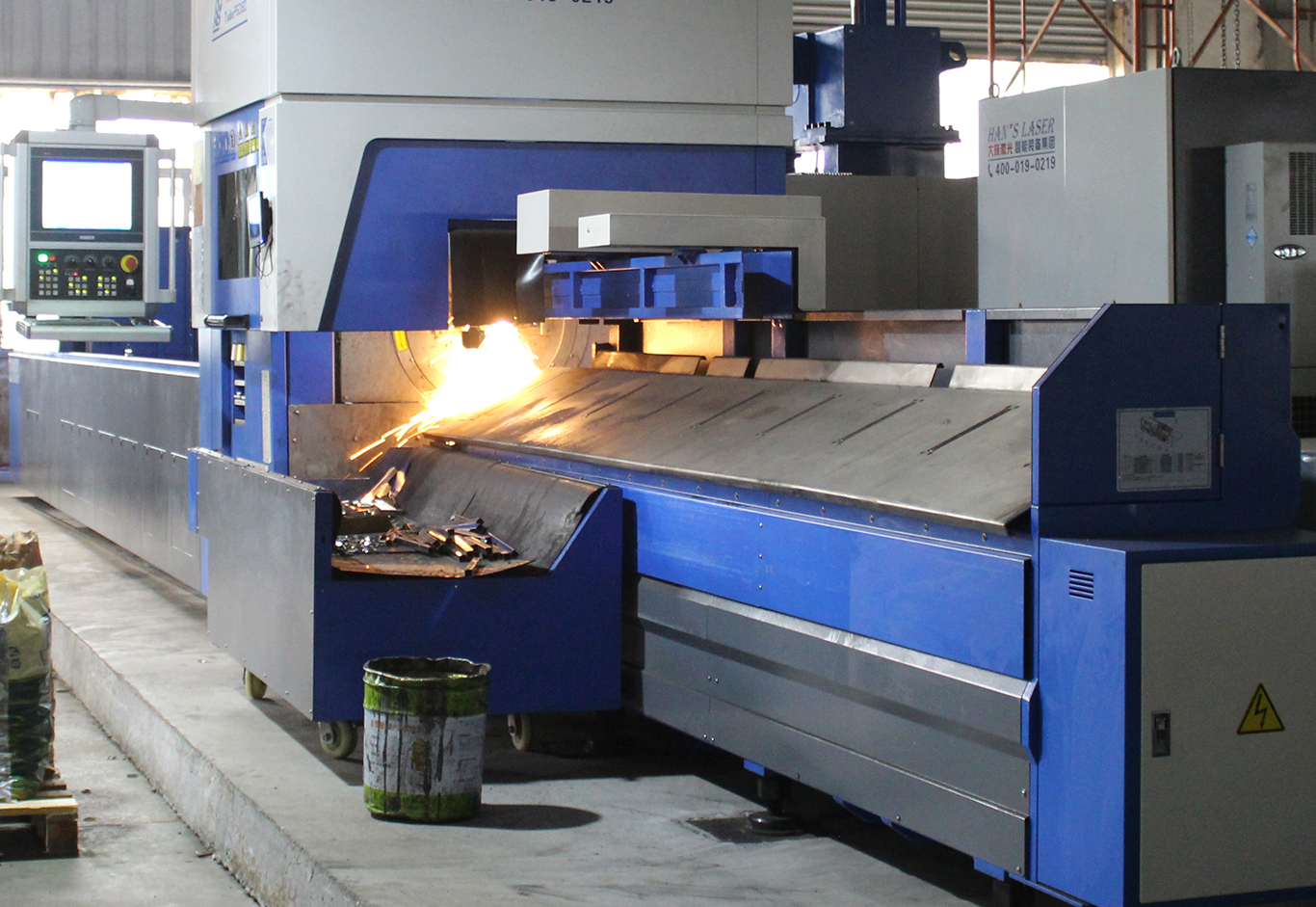 3D Tube Laser Cutting Machine